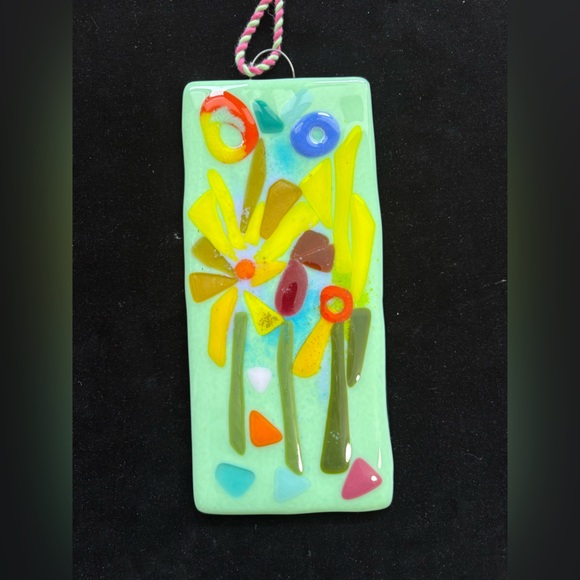 Flowers On Mint“ Fused Art Glass  Hanging Plaque 9”x4” Abstract Design - Picture 10 of 11